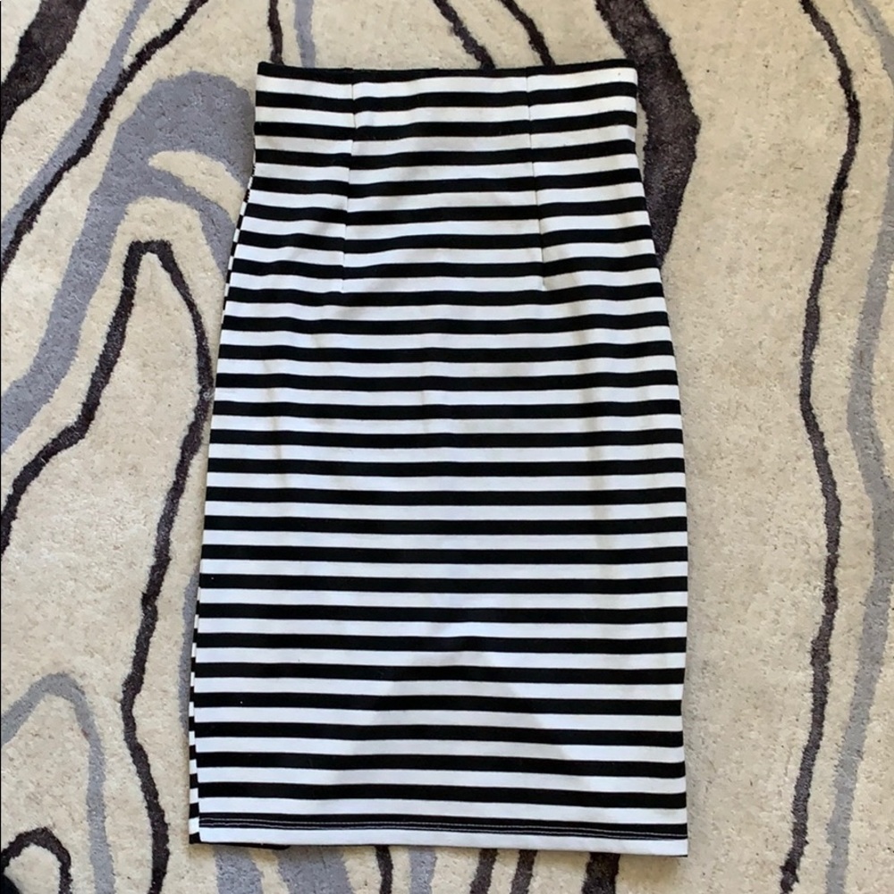 High Waisted Stretchy Striped Pencil Skirt